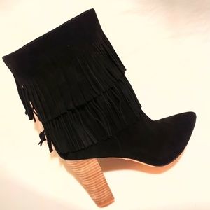 Eleine turner black booties size 9.5